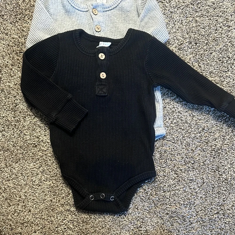 Cozy Black and Gray Kids Onesie Set